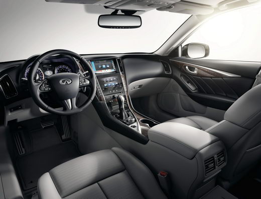 אינפיניטי Q50